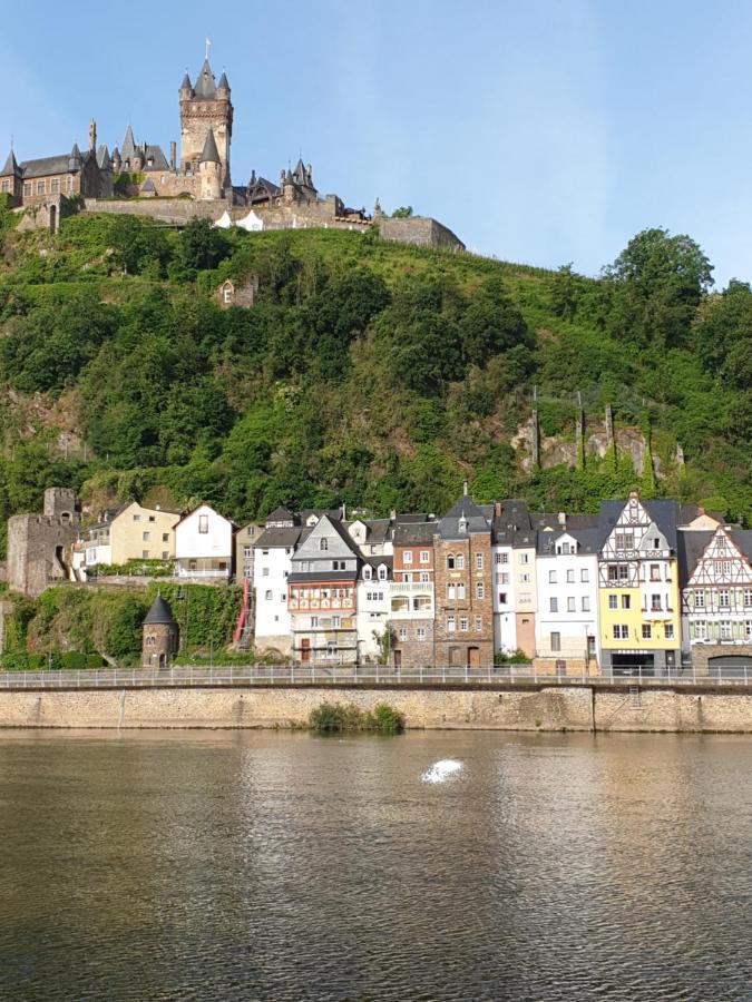 Haus Burgfrieden Cochem Hotel Luaran gambar