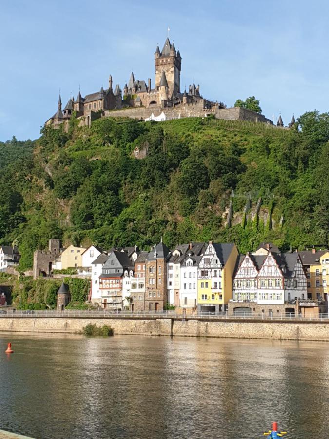 Haus Burgfrieden Cochem Hotel Luaran gambar