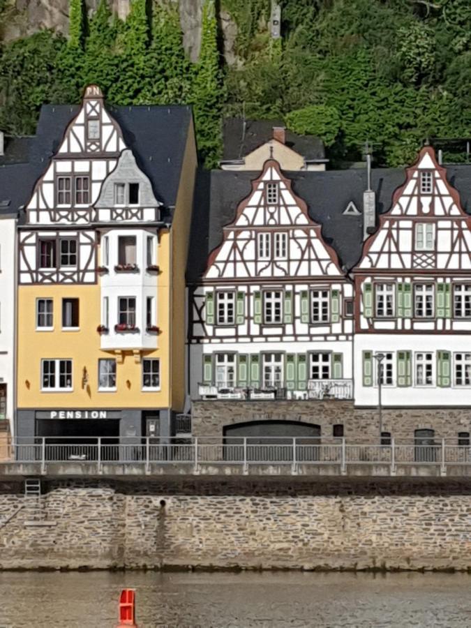 Haus Burgfrieden Cochem Hotel Luaran gambar