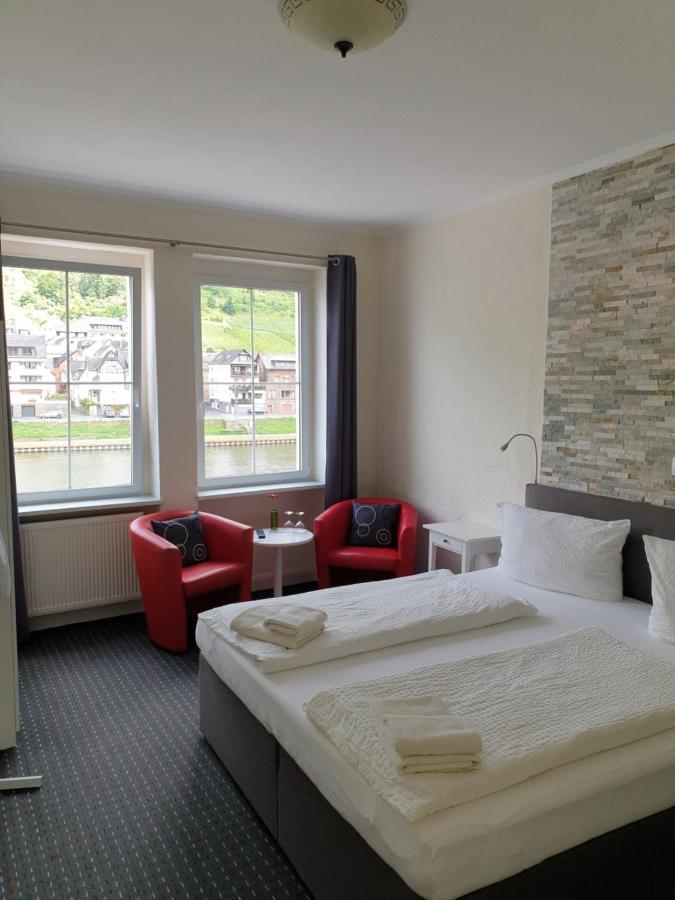 Haus Burgfrieden Cochem Hotel Luaran gambar